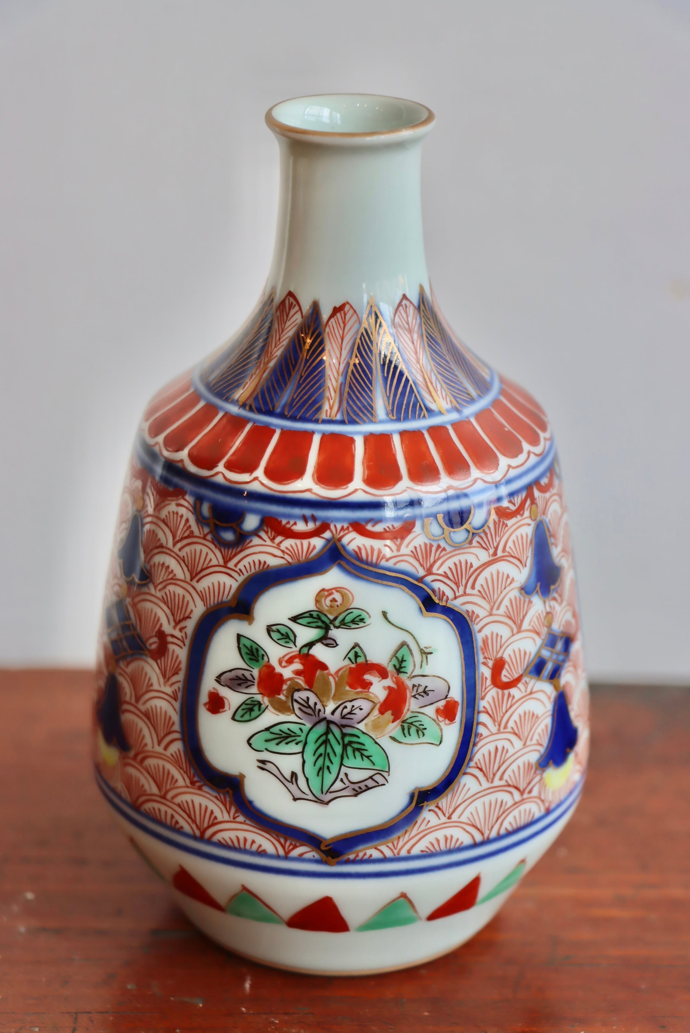 伊万里色絵秞裏紅徳利 太治窯製 伊万里焼色絵秞裏紅徳利 太治窯製 オンライン ショッピング 通販