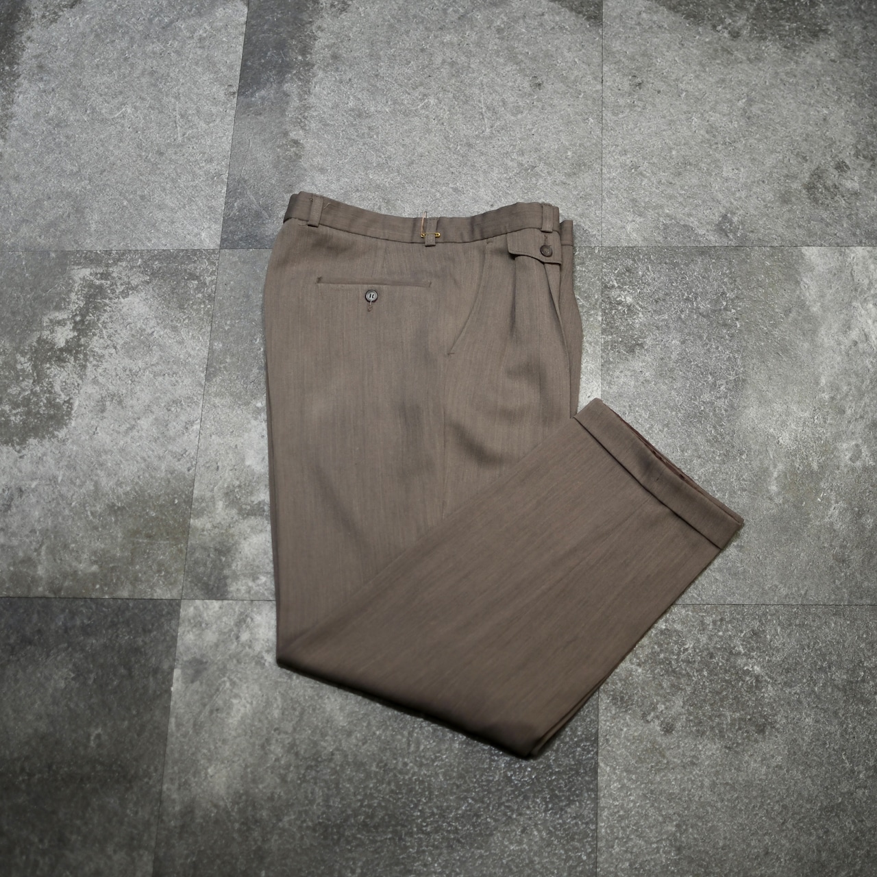 drape silhouette rayon blend 2tuck slacks