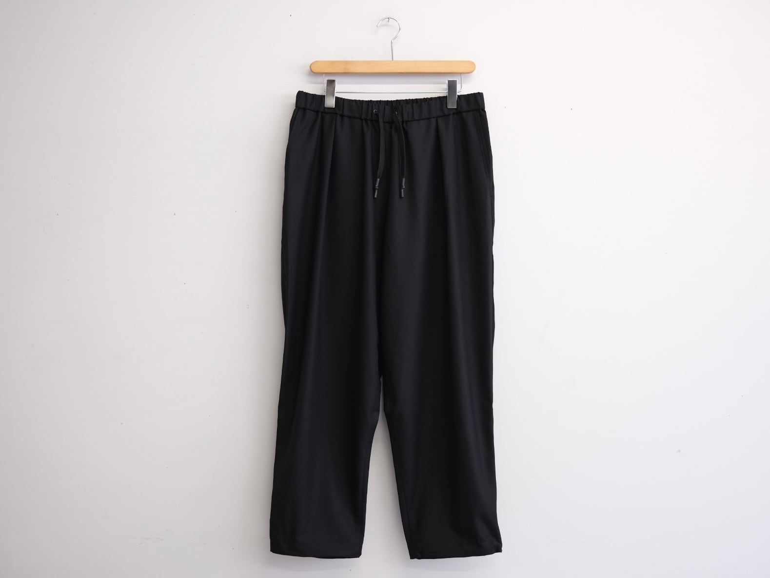 UNTRACE” REVERSIBLE PADED WARM JACKET DARK NAVY” | Lapel online store