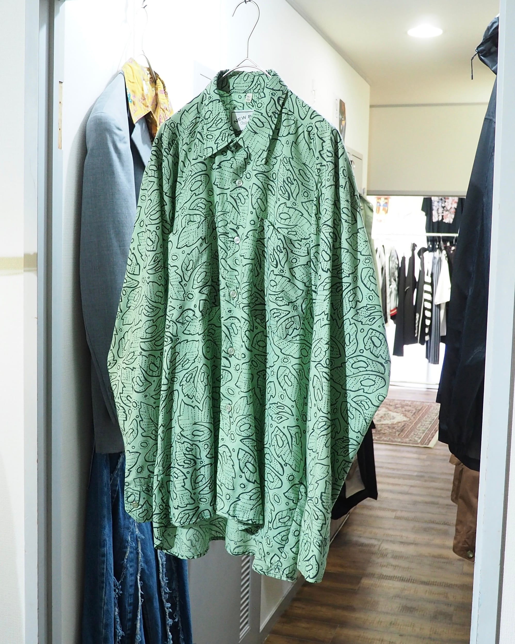 1990s Mint green Leaf pattern vintage Drape loose shirt