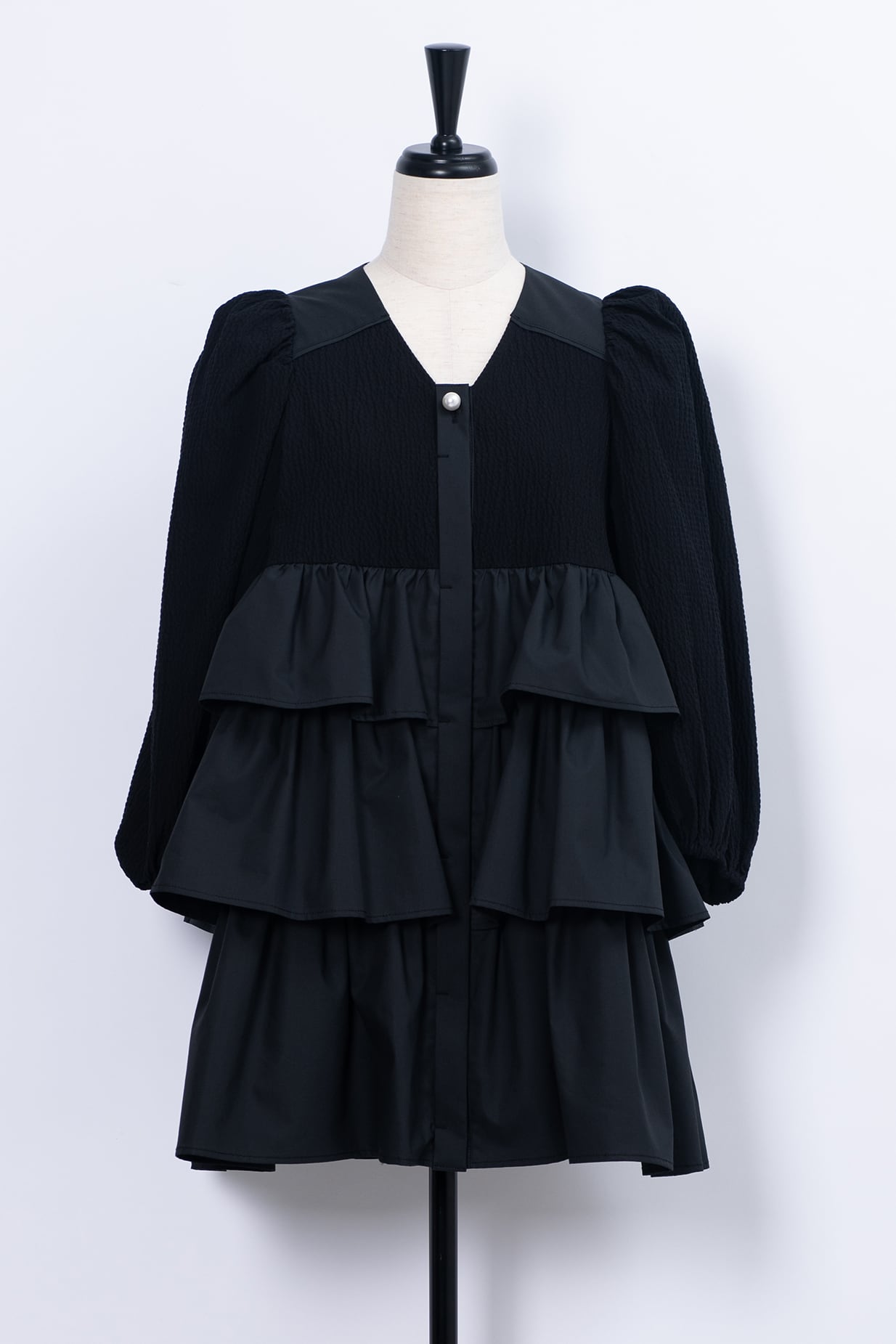 Bumpy Tired Frilly Blouse BLACK