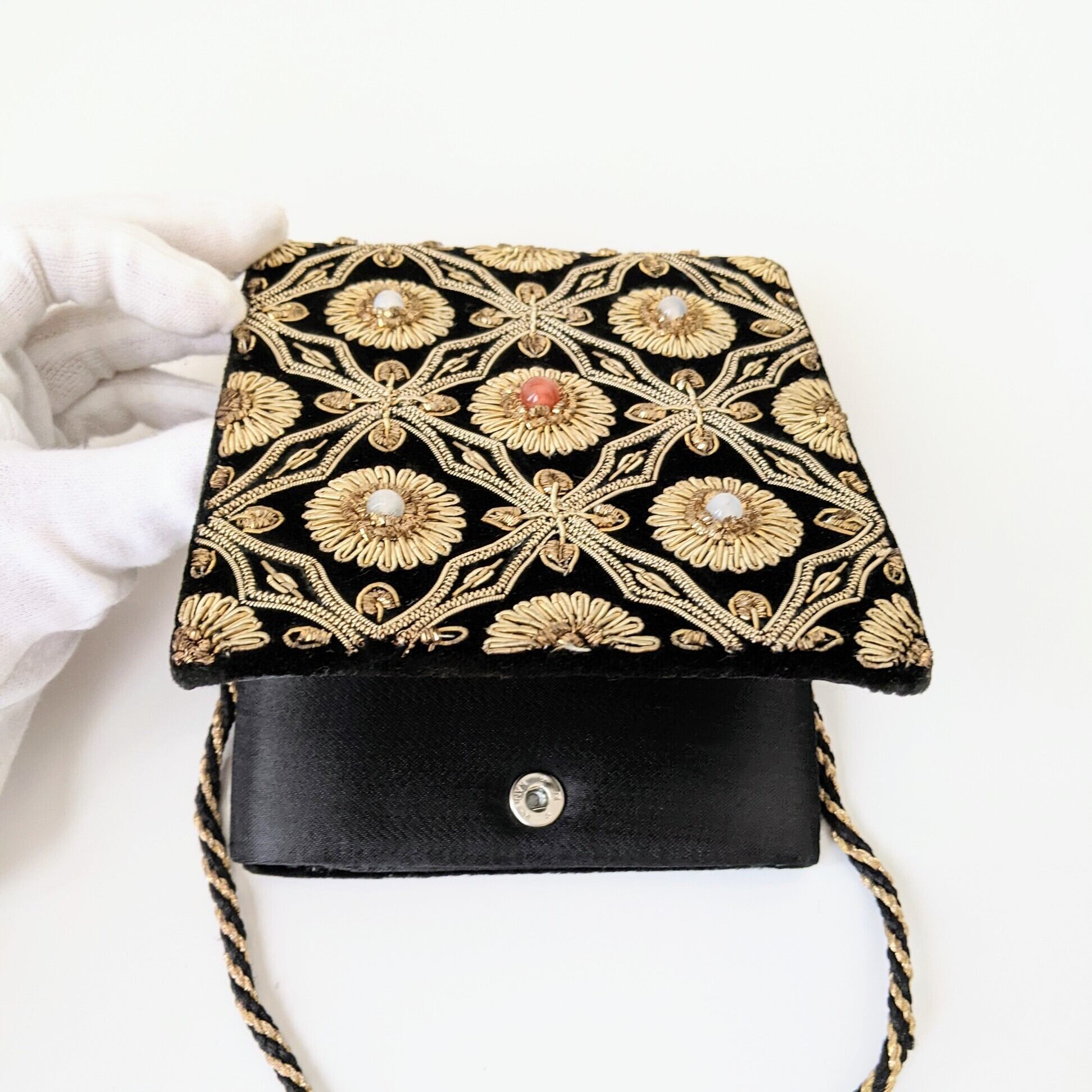 Vintage】インドザリ刺繍 ショルダーバッグ ビーズ刺繍 黒×ゴールド