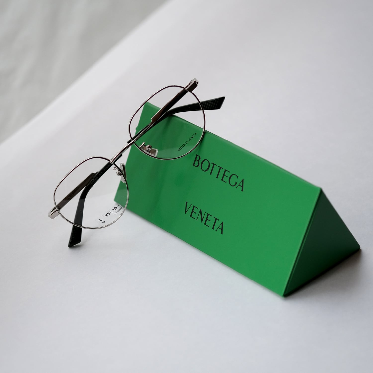 【BOTTEGA VENETA】BV10780A - 002 (LARGE)