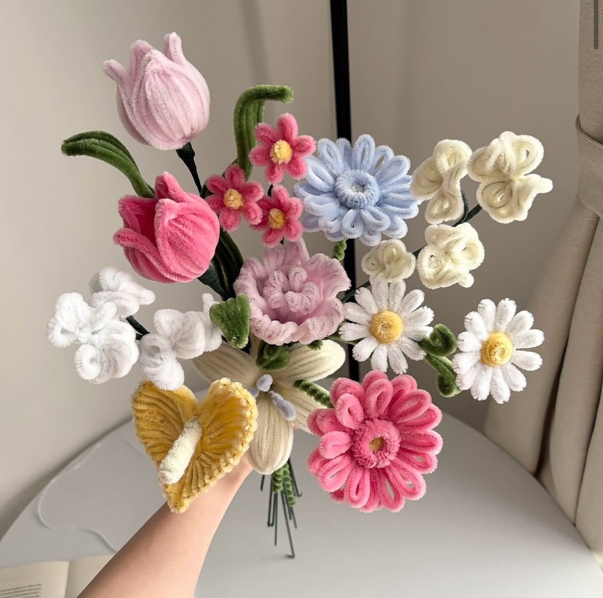 basket arrangement【モールフラワー12本】 | VOMUL