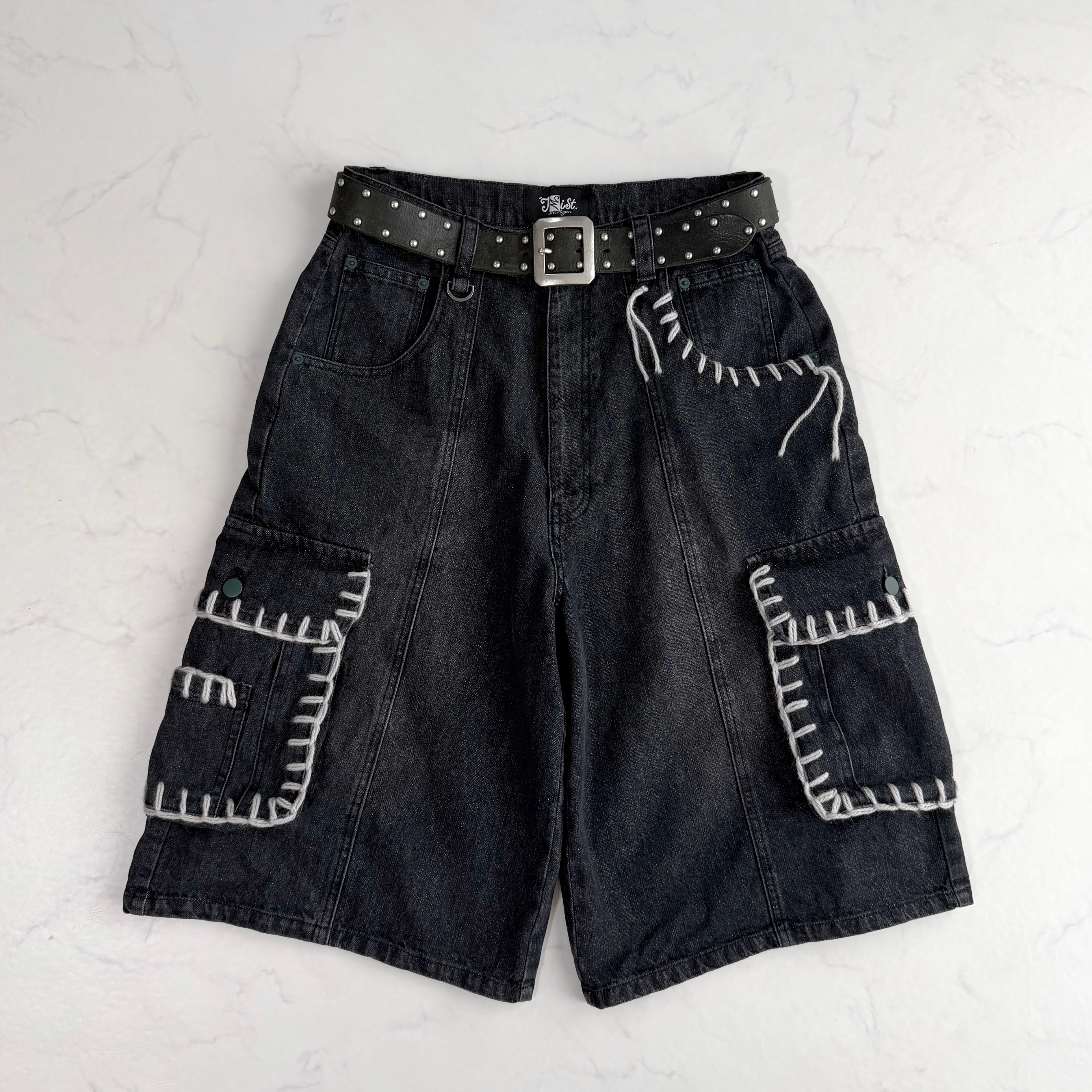 パンツ twist badge Hand Stitch Baggy Jorts TΣist