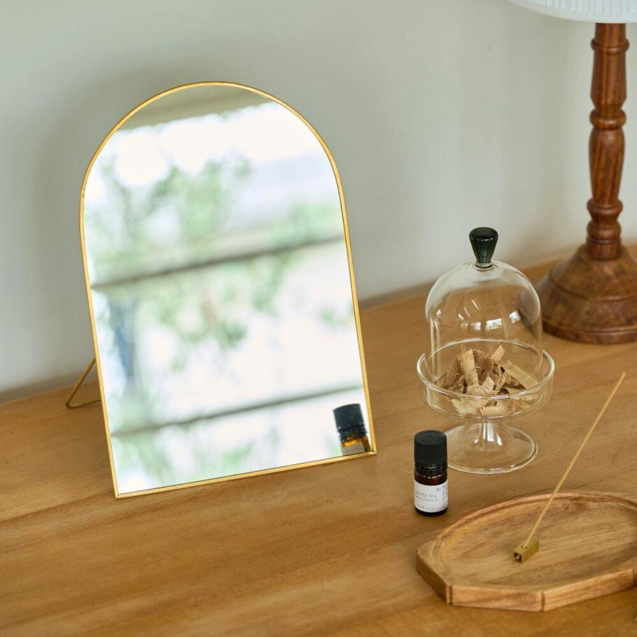 空間に溶け込む ブラスエッジスタンドミラー Aタイプ