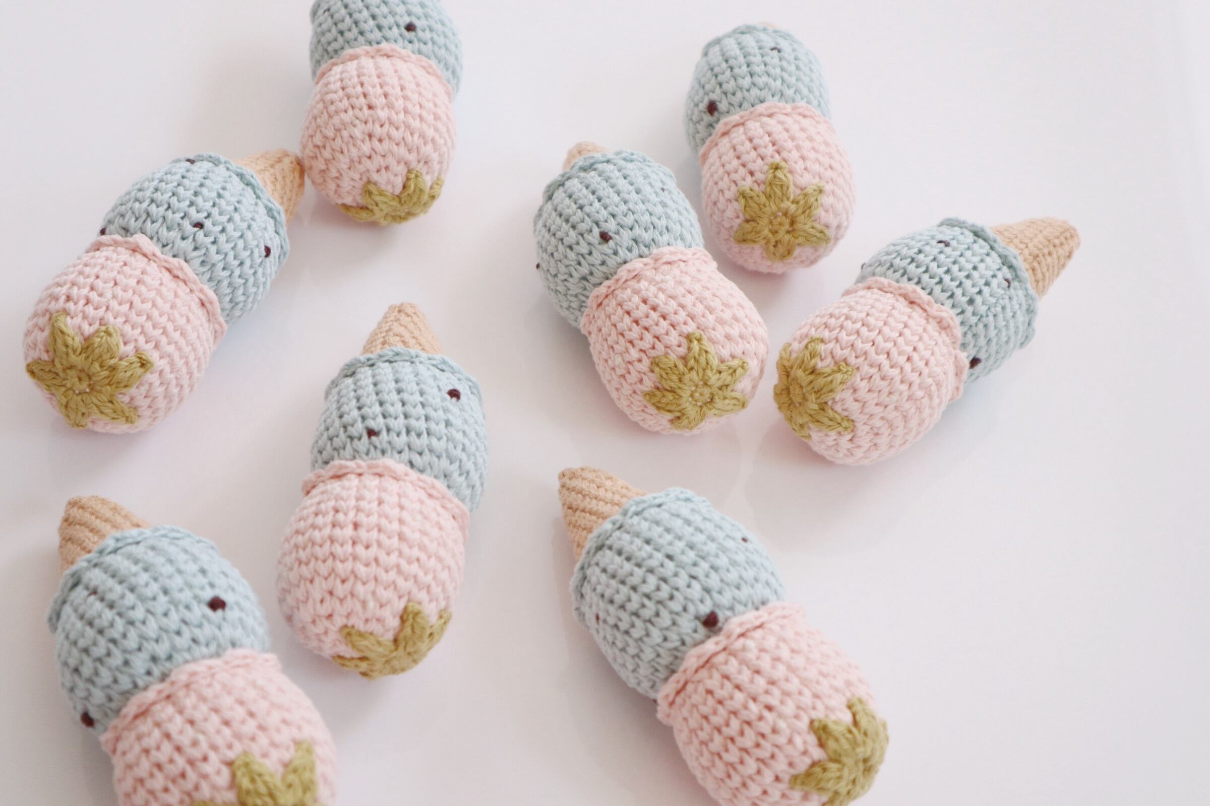 strawberry × chocolate mint