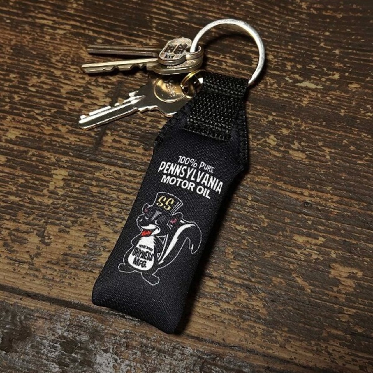 【SHYNESS】フローティング キーリング