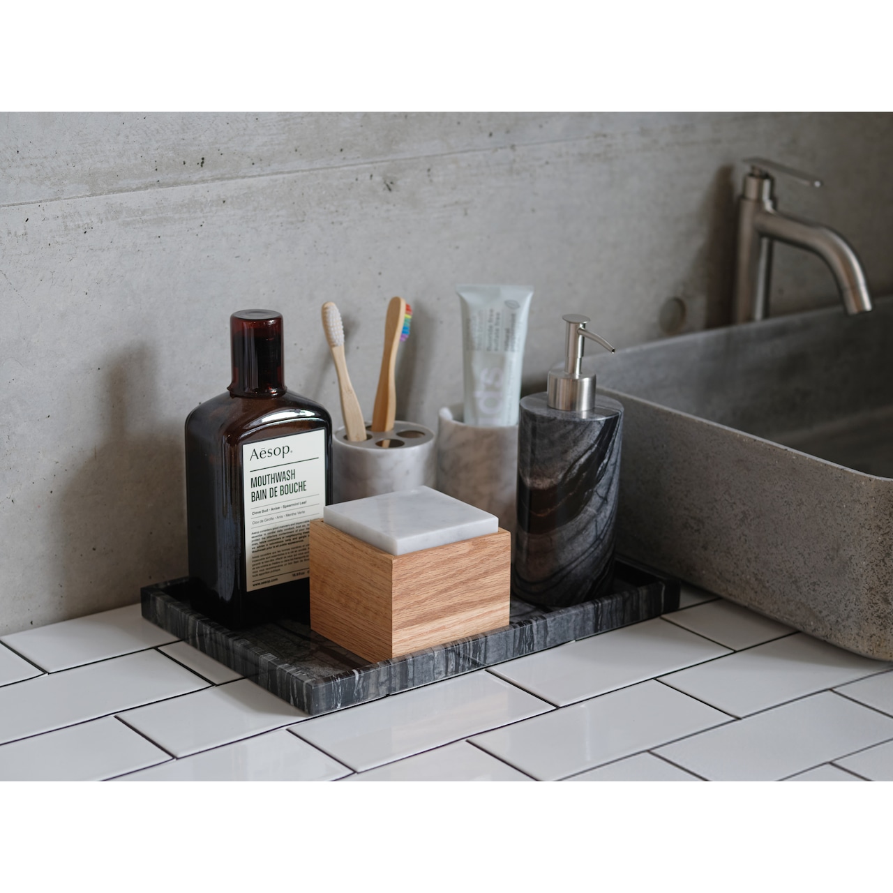 MARBLE SOAP DISPENSER - Black × Large