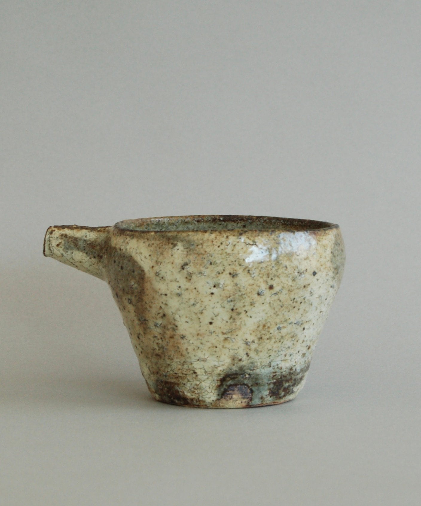 渡辺林平　粉引き　蓋物 渡辺 林平 | galerie kaigetsu