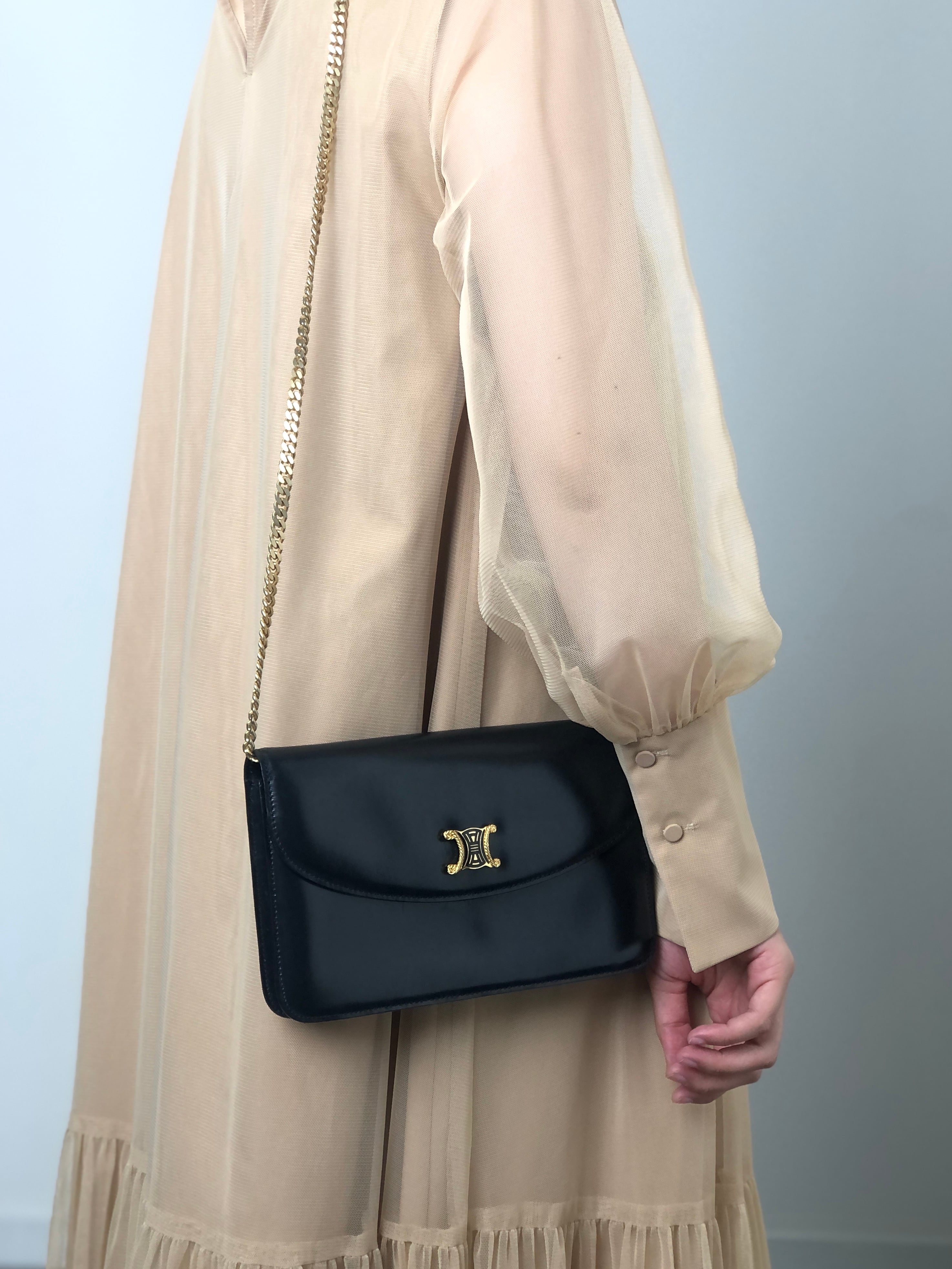 CELINE セリーヌ ショルダーバッグ ブラック トリオンフ レザー