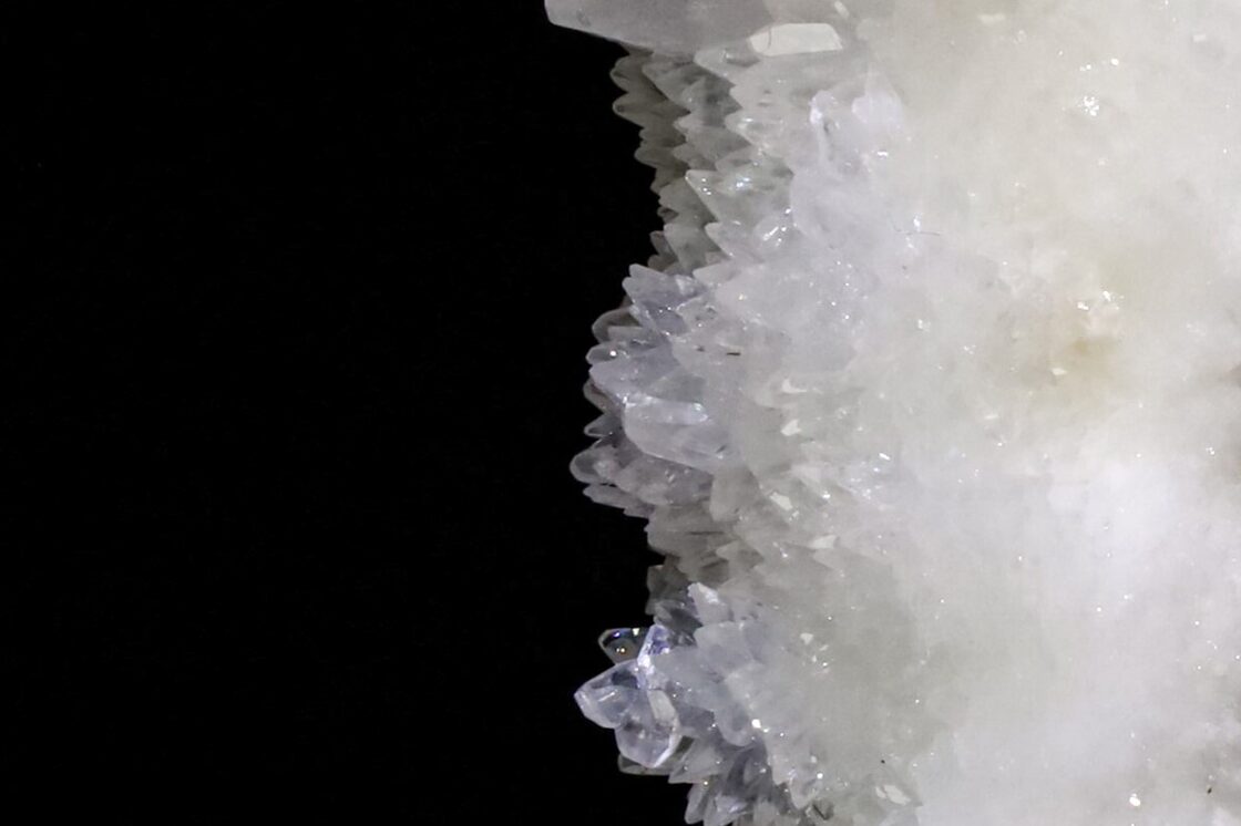 氷のサボテン的結晶美 32g天然 アラゴナイト カルサイト 天然石 原石 