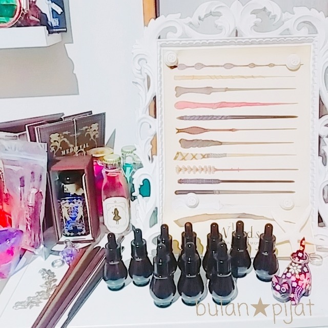 かわいい形の遮光瓶 スポイト型 アルコールok 10ml アロマ オイル ひょうたん しずく型 魔女 大人の天然石 アクセサリー材料パーツshop ぶらんぴじゃっと