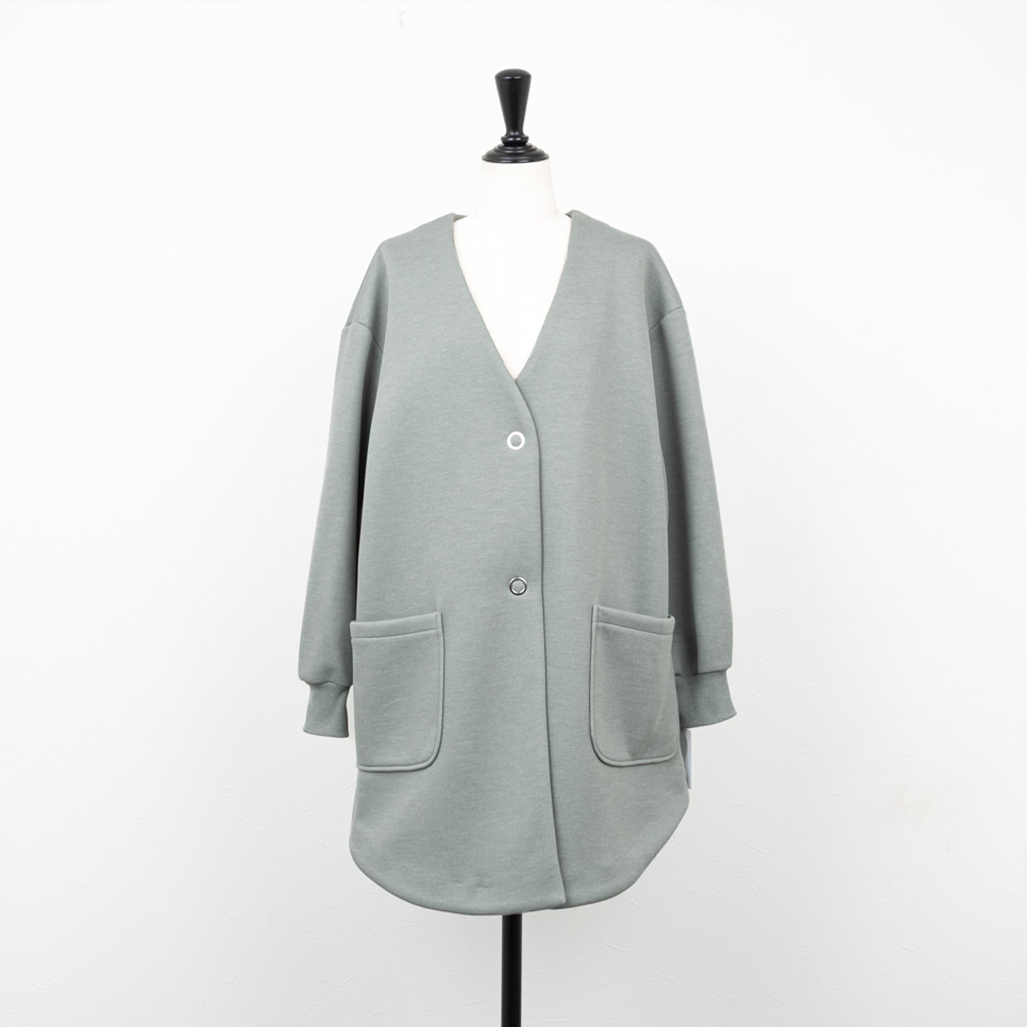 QTUME／クチューム】ダンボールラウンドヘムミドルコート（グレー