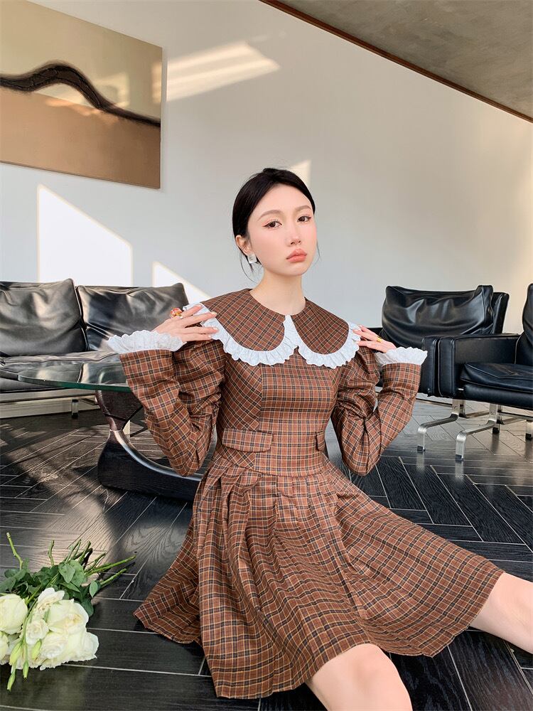 BUBBLES スクールガーリーリボンワンピース ブラックチェック 茶色