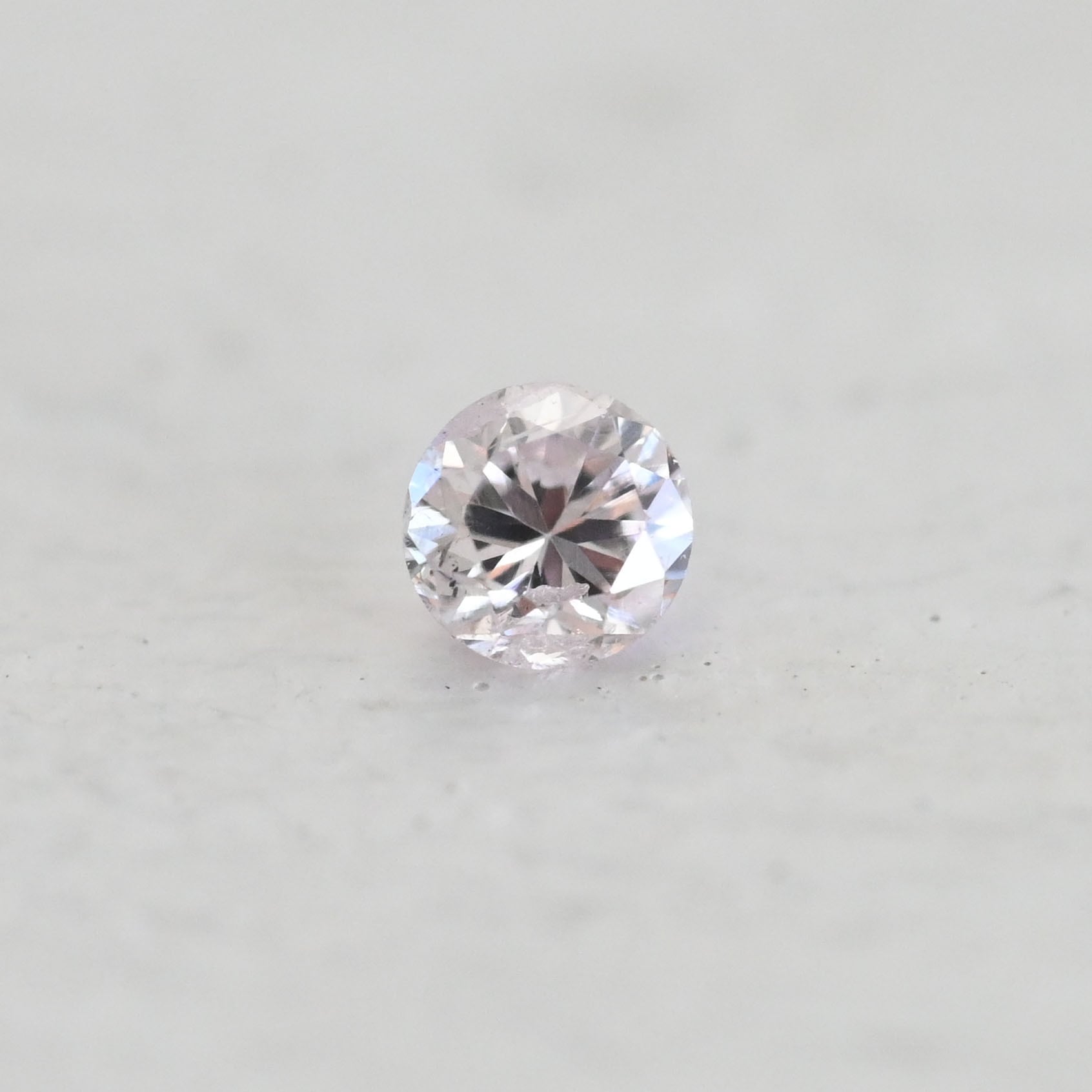 WEB限定品 ピンクダイヤモンド 0.040ct ラウンドカット（ソーティング