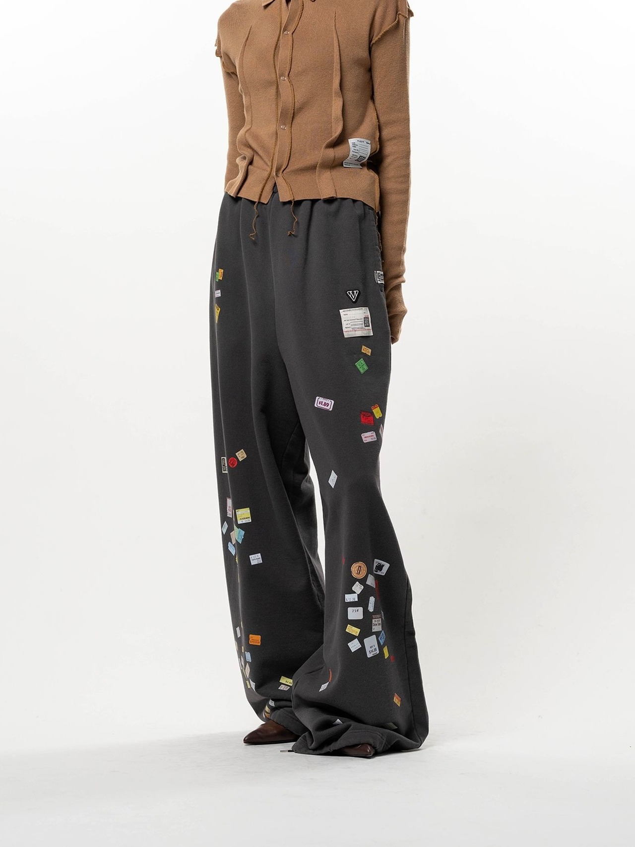【26AW】Maison MIHARA YASUHIRO ミハラヤスヒロ / スウェットパンツ/  Price Tag Sticker Printed Wide Sweat Pants - 2