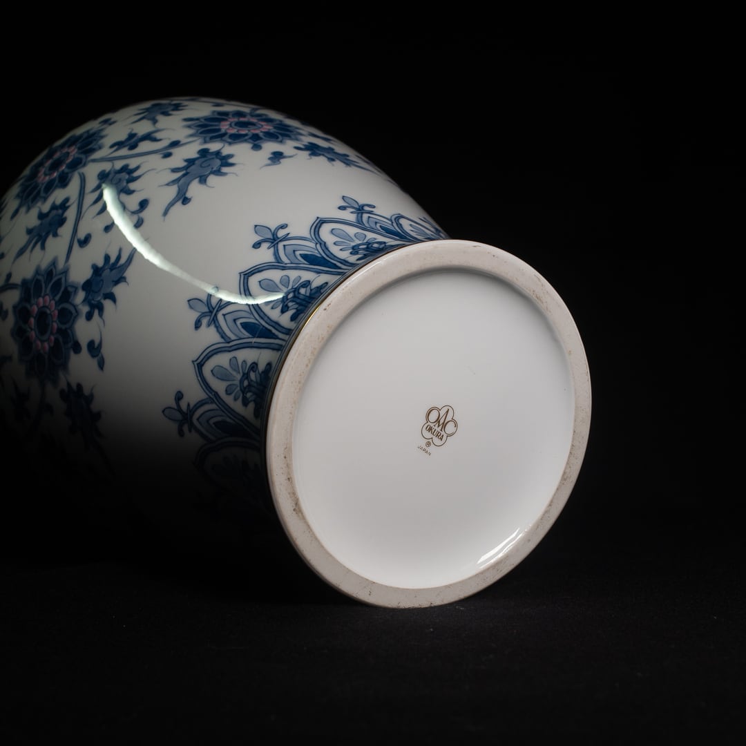 呉須唐草 花器 / 大倉陶園 | トリノス-torinoth- | 新宿区神楽坂の