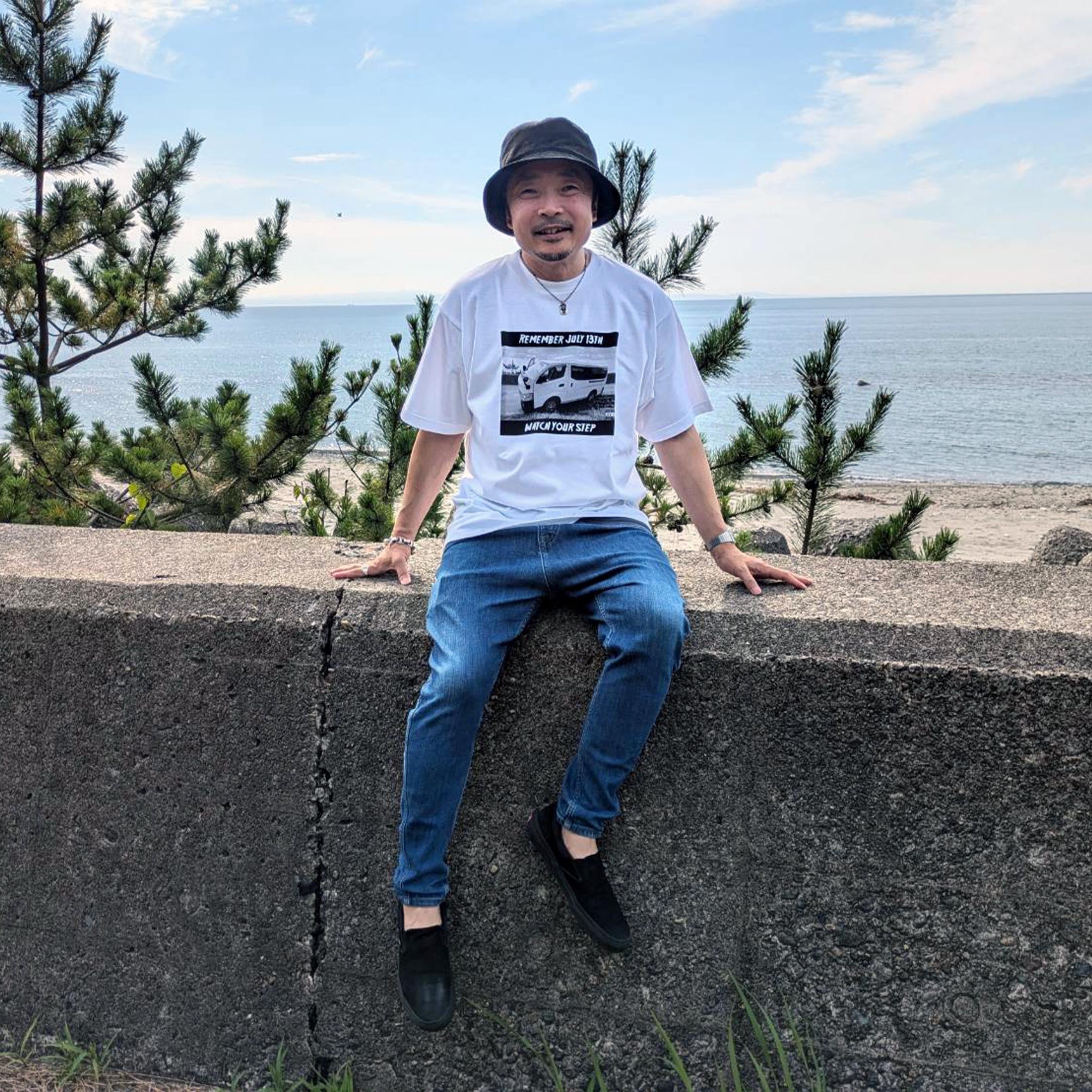 【伝説の脱輪劇】脱輪Tシャツ【交通安全】