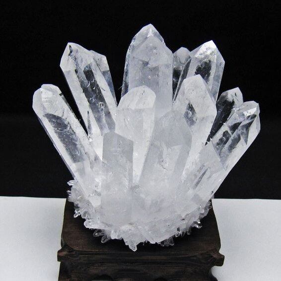 水晶 クラスター 水晶 原石 台座付属 一点物 182-8641