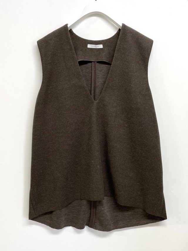 【CHIGNON】圧縮ニット肩タックベスト