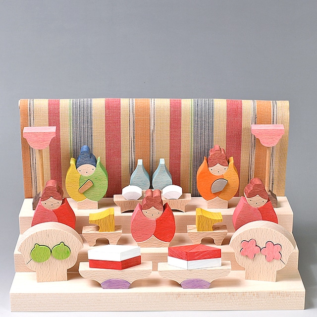 雛人形｜ひな人形｜初節句｜コンパクト｜おしゃれ｜モダン｜インテリア｜プレミアム｜こだわり｜おすすめ｜組み木デザイナー｜小黒三郎｜組み木｜木製ひな人形　KH422　つぼみびな三段飾り（普通垂幕/黄）