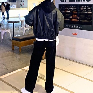 フード付きフェイクレザーブルゾン　MT0080411