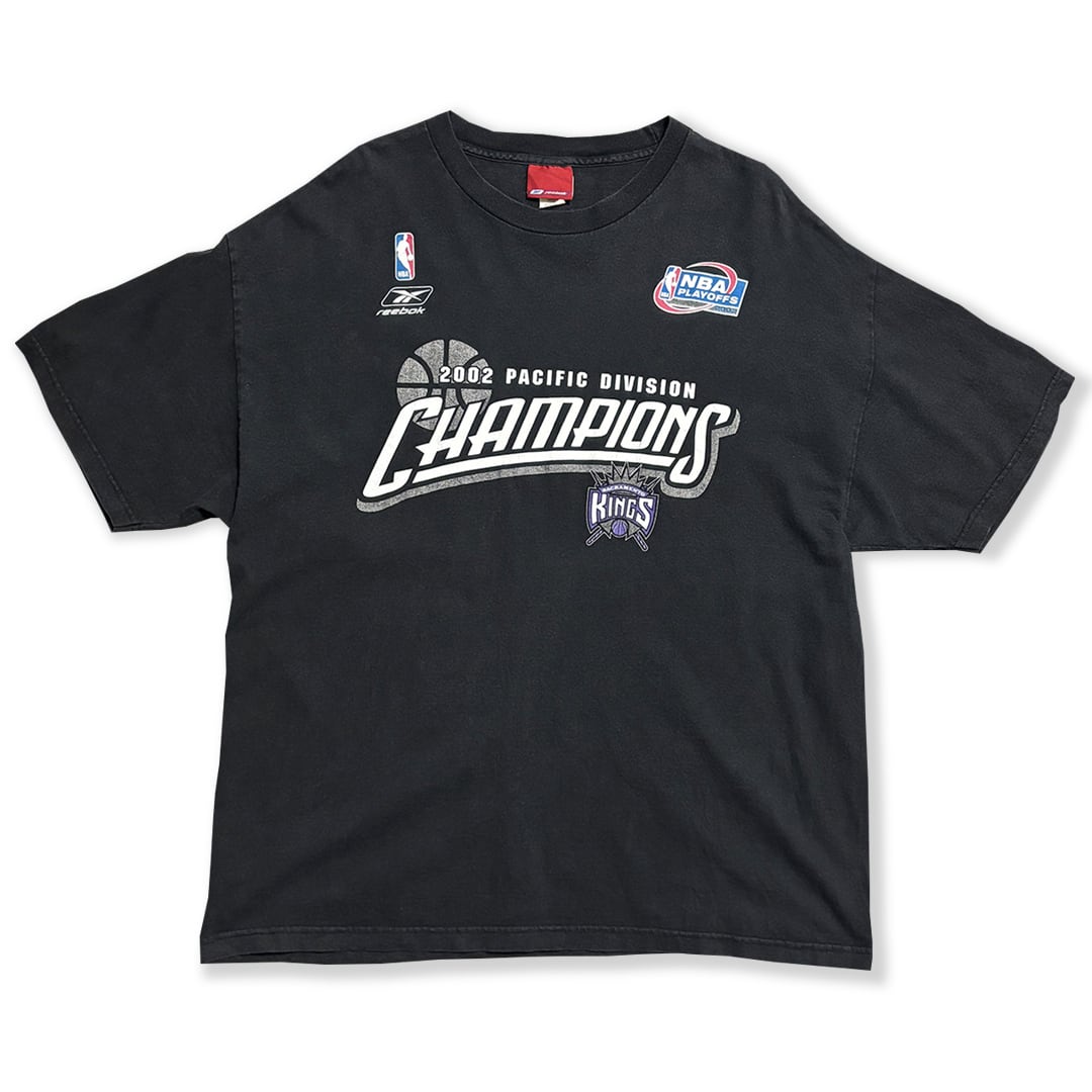Sacramento Kings -2002 Pacific Division Champions- Printed T-Shirt. Reebok