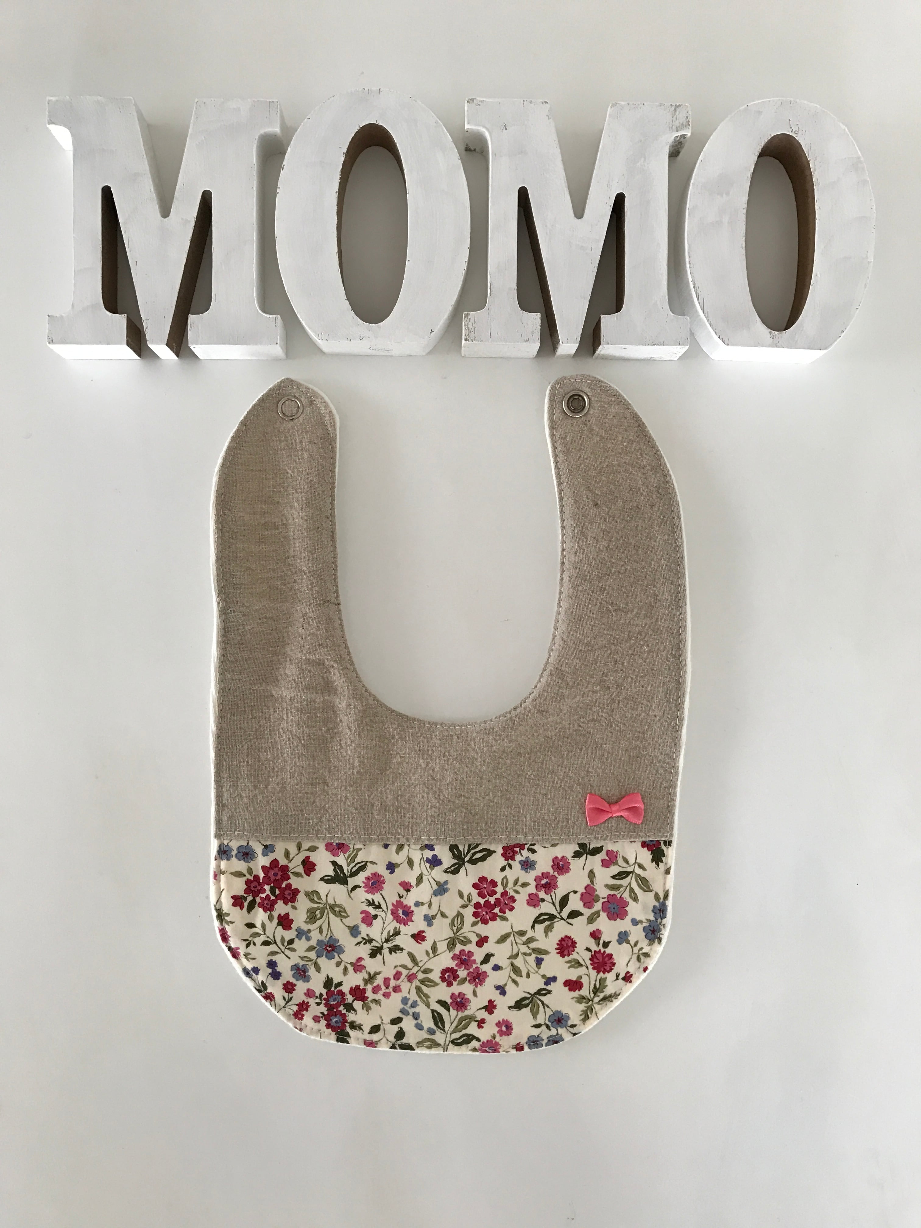 大きめリボンの花柄スタイ | ちょっとおしゃれなスタイのお店 MOMO