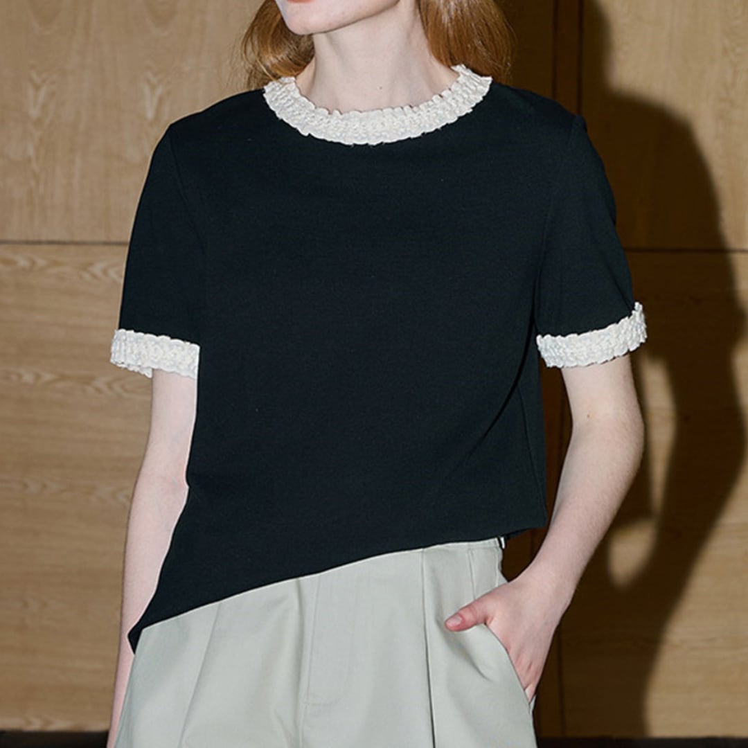 ruffle neck rib top