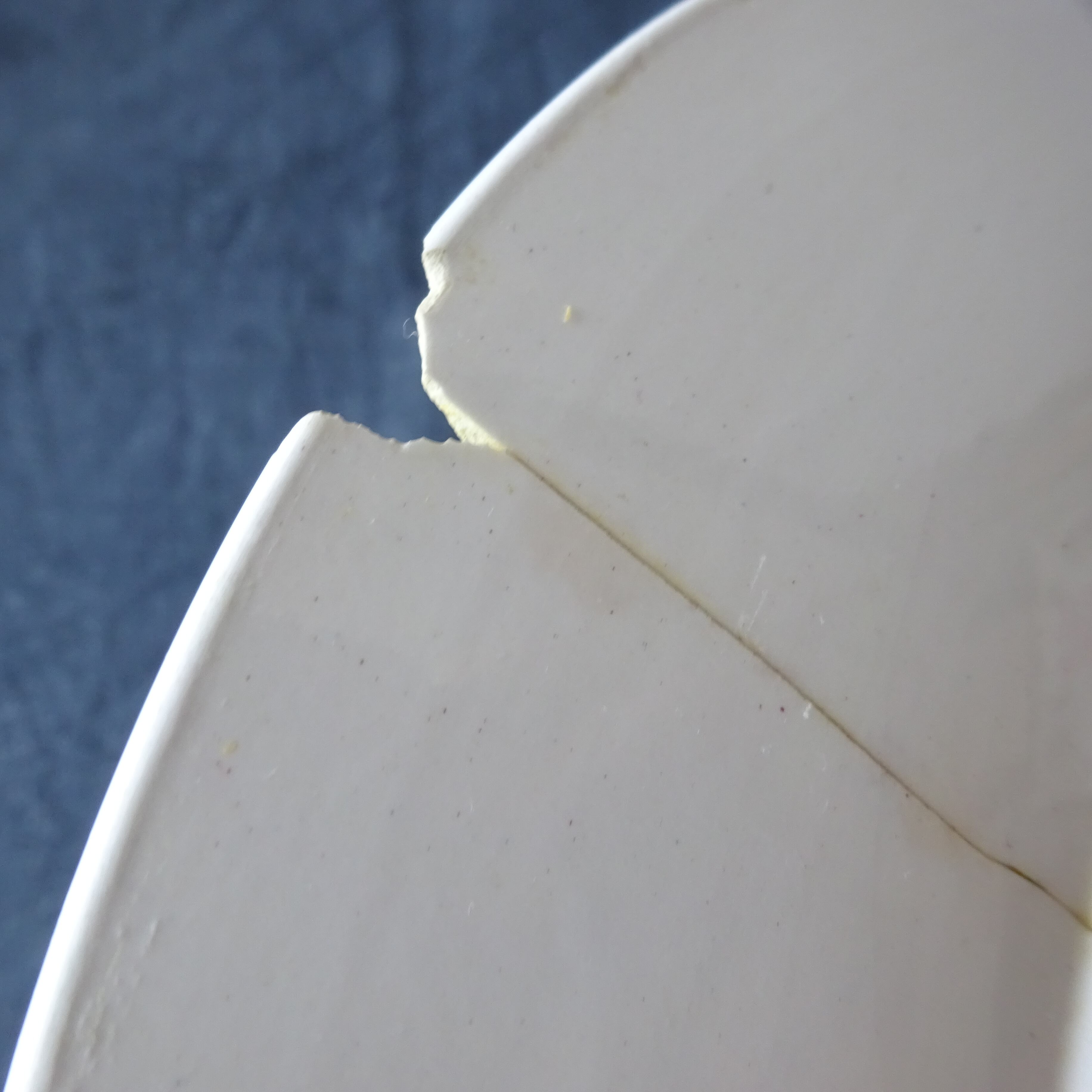 【 Épuisé 】【金継ぎ用】Sarreguemines＊modèle《FONTANGES》assiette plate pour Kintsugi (D)