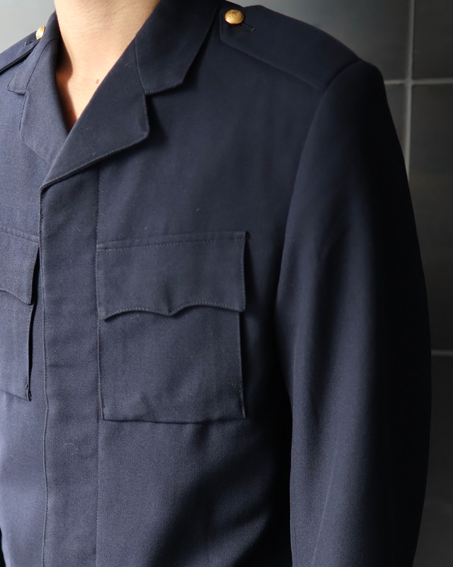Epaulette design short jacket