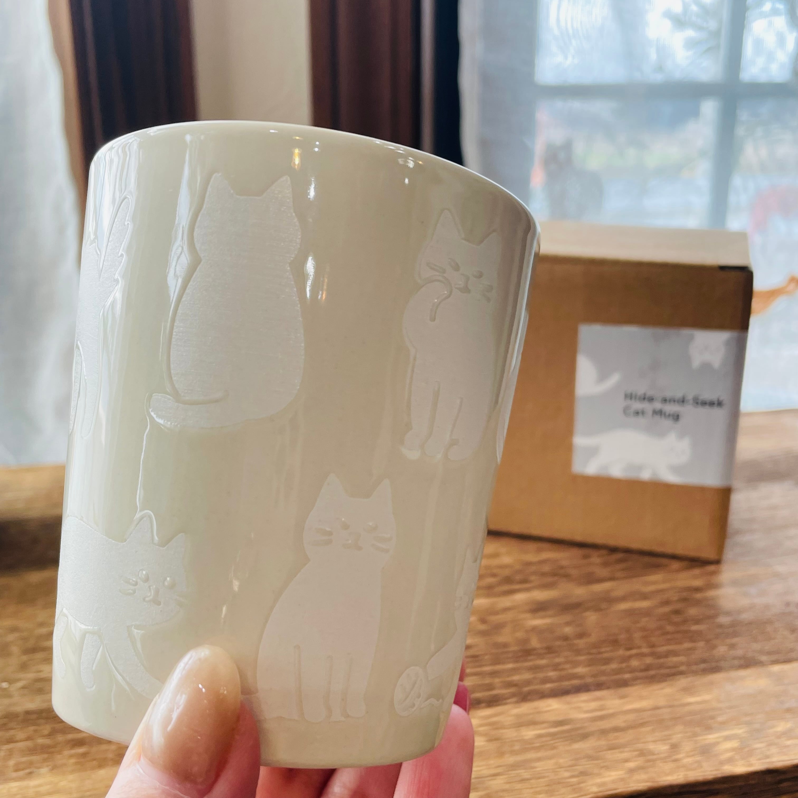 マグカップ｜かくれんぼマグ  猫雑貨 猫モチーフ 猫柄 猫グッズ おうち時間 白猫 プレゼント プチギフト 贈り物