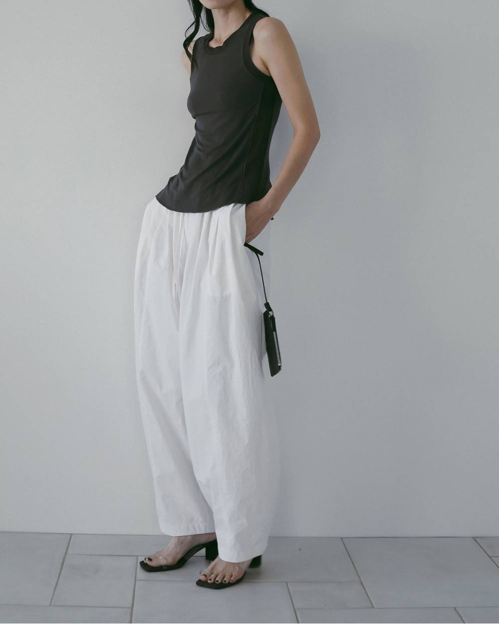 パンツ anuke / Volumetuck Cocoon Pants 36 anuke】Volumetuck Cocoon Pants | LASHIC