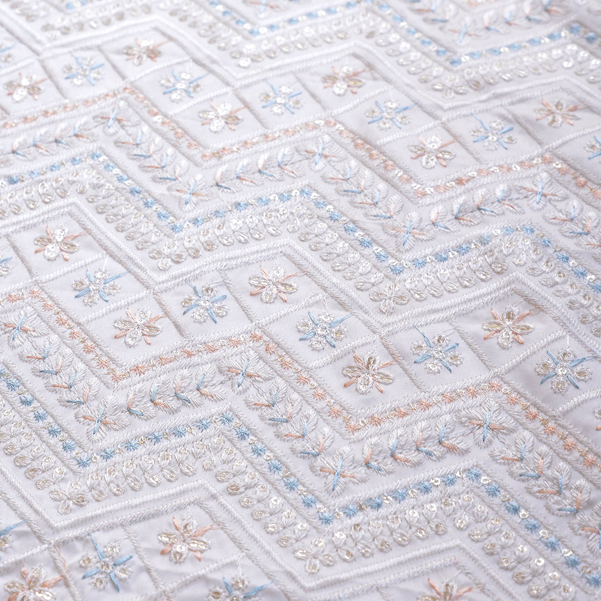 NEWカラー☆インド刺繍生地 ウェーブデザイン マットタイプB 26004