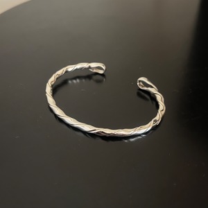 twist thin silver bangle from Mexico