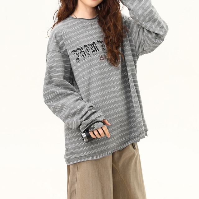 ゴシックレタリングボーダーロングスリーブTシャツ 1col   R02775