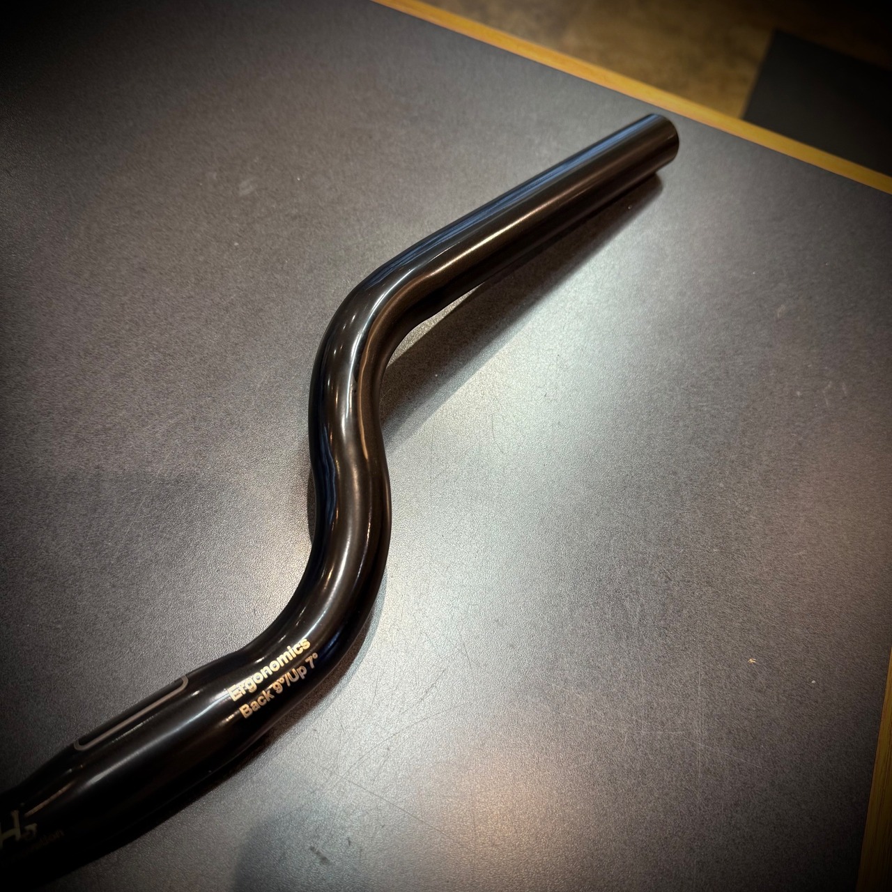 H&H Titanium Ergonomics Midrisebar【Black Titanium】