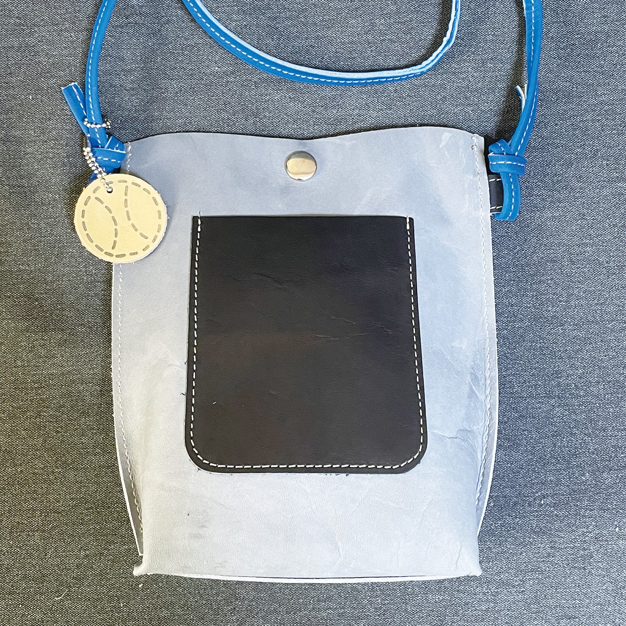 グローブレザー ポシェット 小物 ショルダー グレー×ブラック【国産牛革】