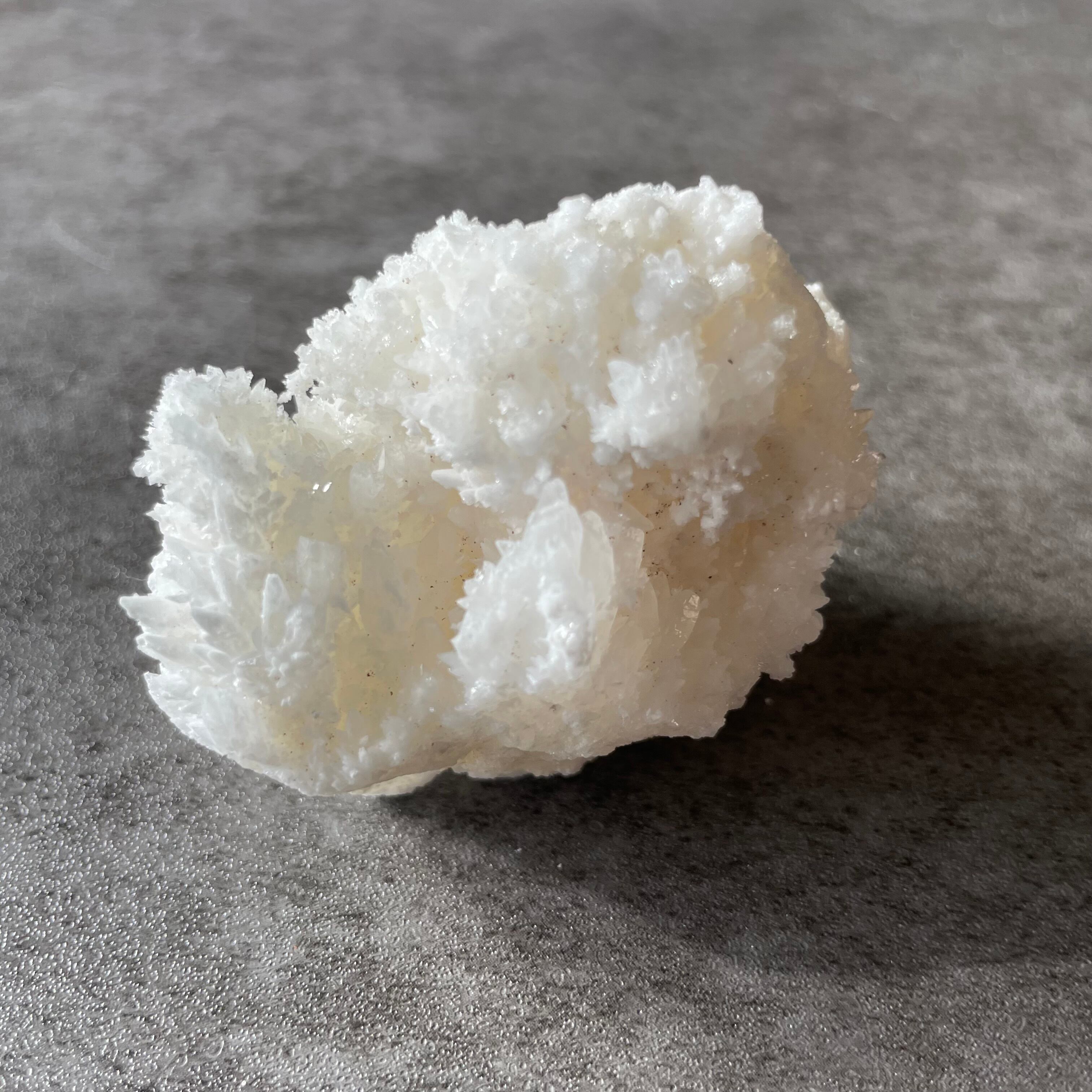 White Aragonite ホワイトアラゴナイト|原石|天然石 パワーストーン