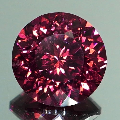 【SIGNATURE】Bright Brilliant Cut®︎ “129 Facets” 1.02ct Natural Rhodolite Garnet