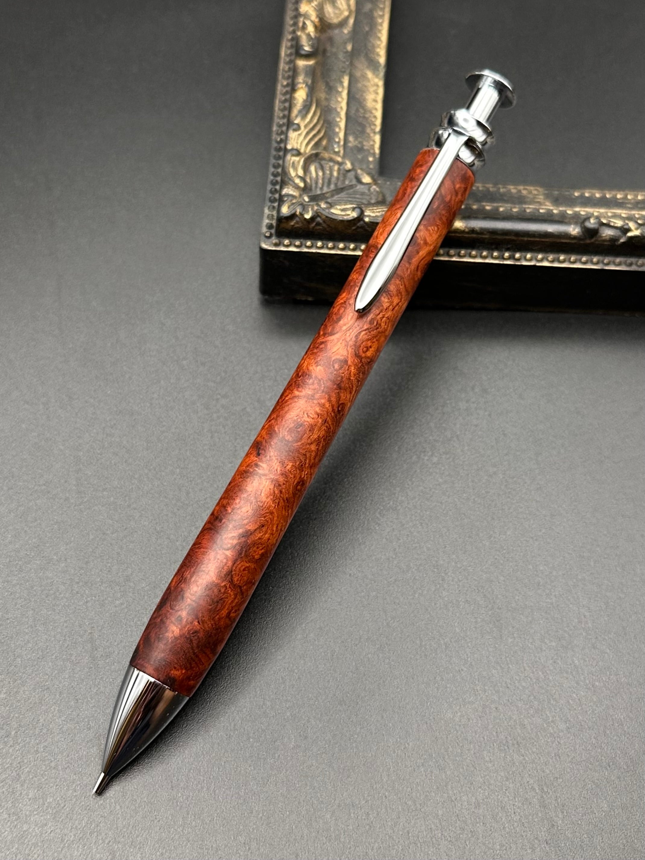 カイヅカイブキ/木軸シャープペン 低重心タイプ | Flamberg