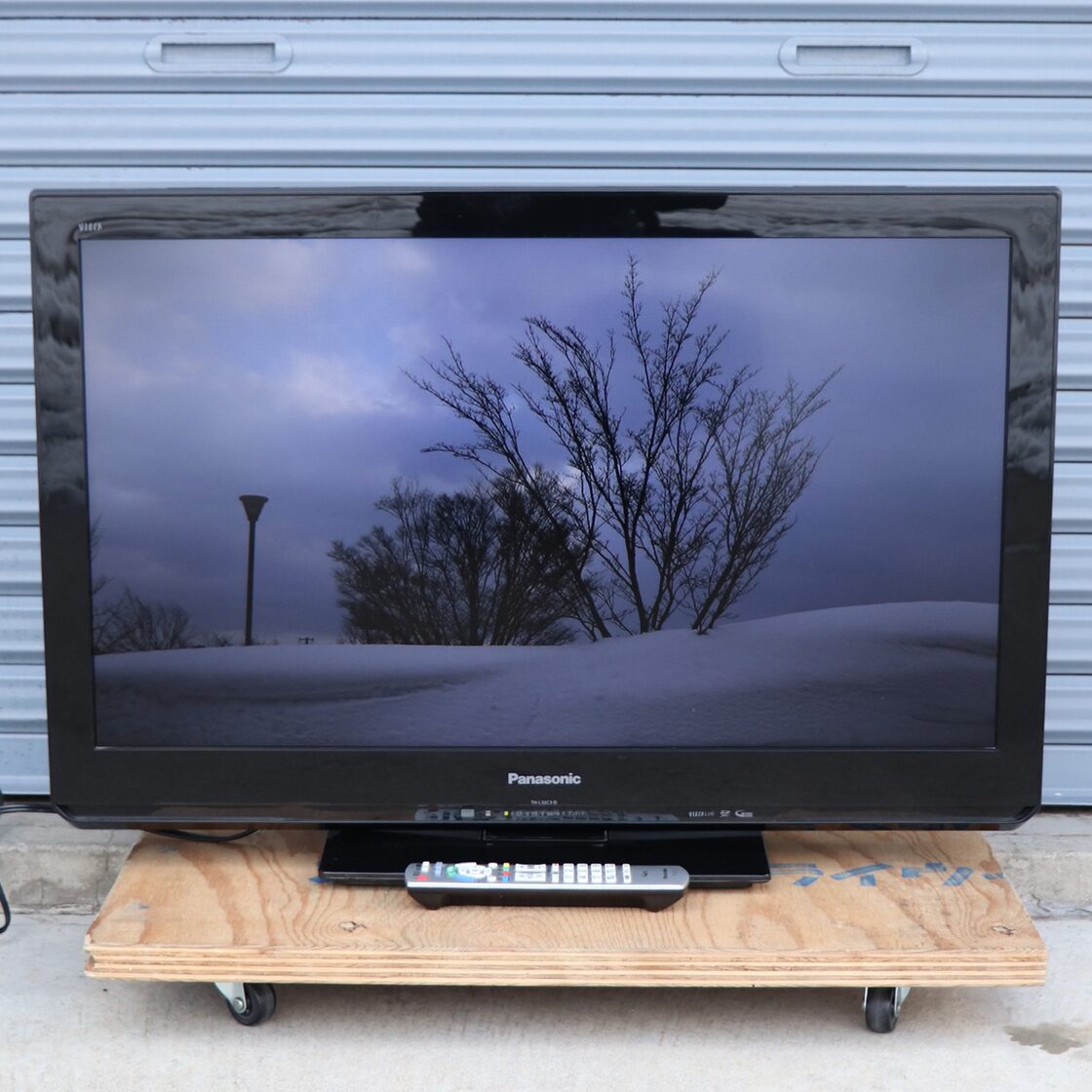 Panasonic・パナソニック・ビエラ・デジタルハイビジョン液晶テレビ 