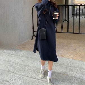 パーカー ワンピース 長袖 裏起毛 レディース 秋冬 韓国 大人 カジュアル おしゃれ サイドスリット ロングワンピース 防寒 保温 ゆったり リラックス 体型カバー 大人可愛い 大人女子