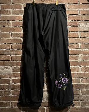 【Caka act3】“OLD GAP” Flower Embroidery Straight Silhouette Pants
