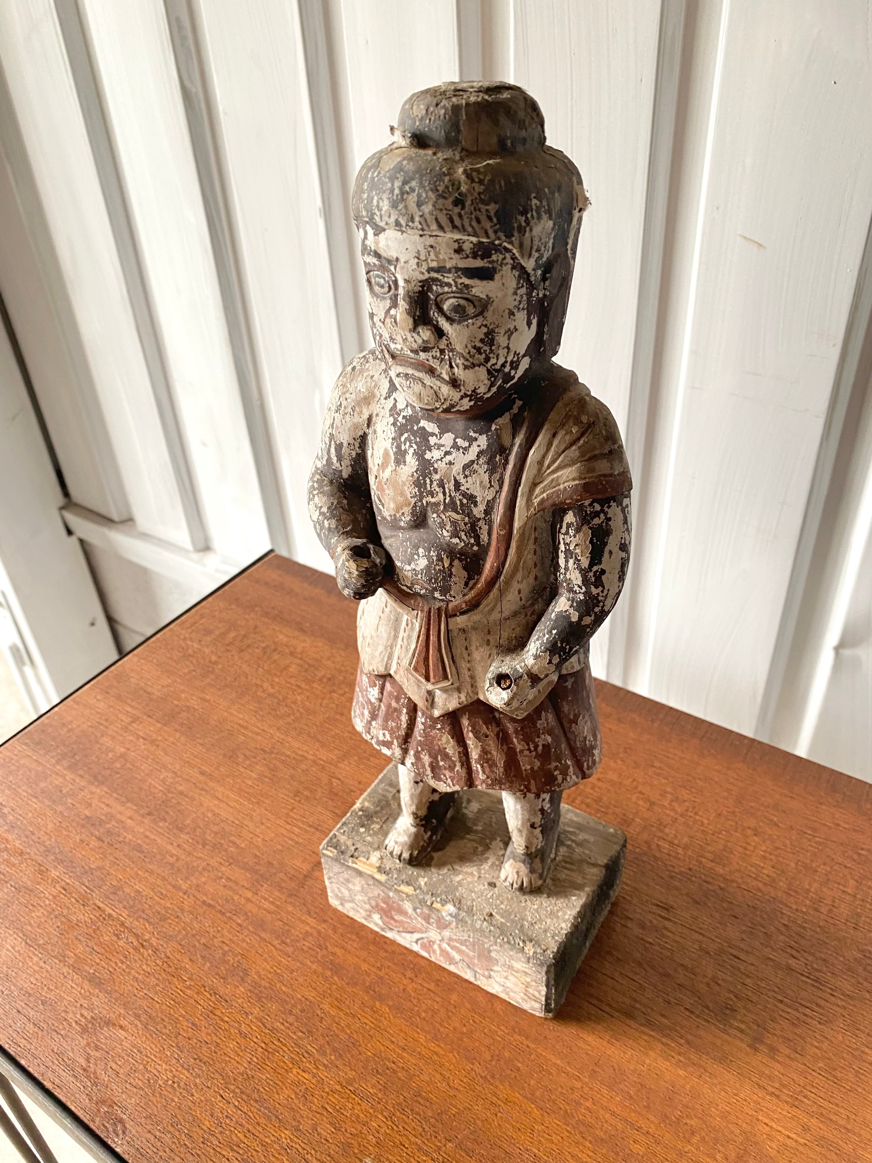 神聖な佇まいの木彫人形[古道具] | giraffes craft