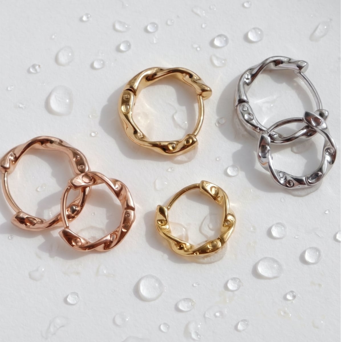 ツイストフープピアス M