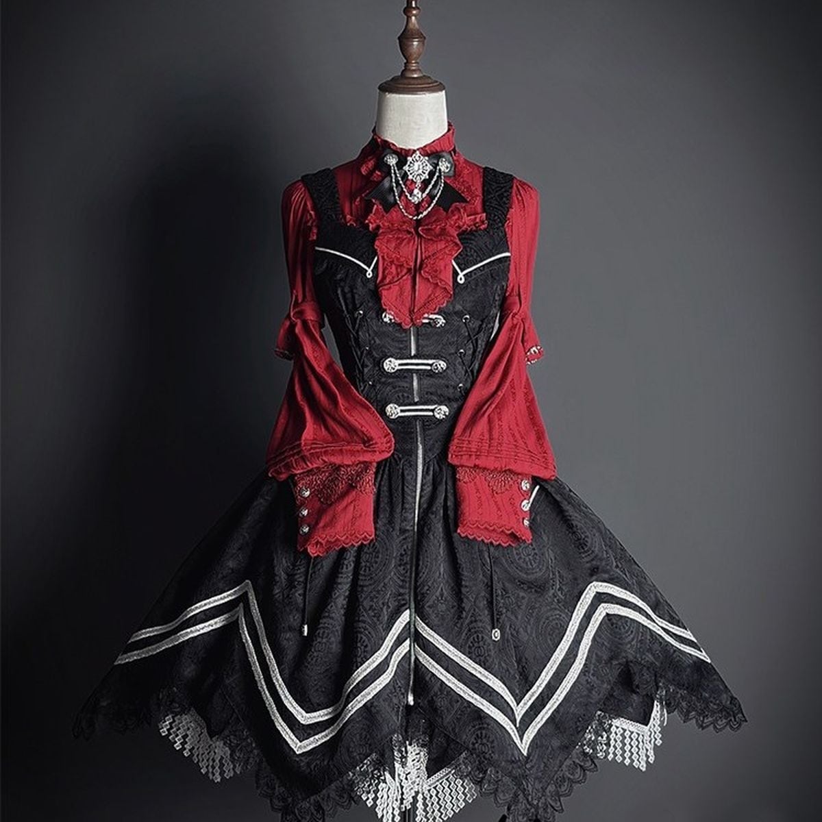 近衛聖騎士・スノーケープ・ミリタリー軍服ロリータセット：JSK