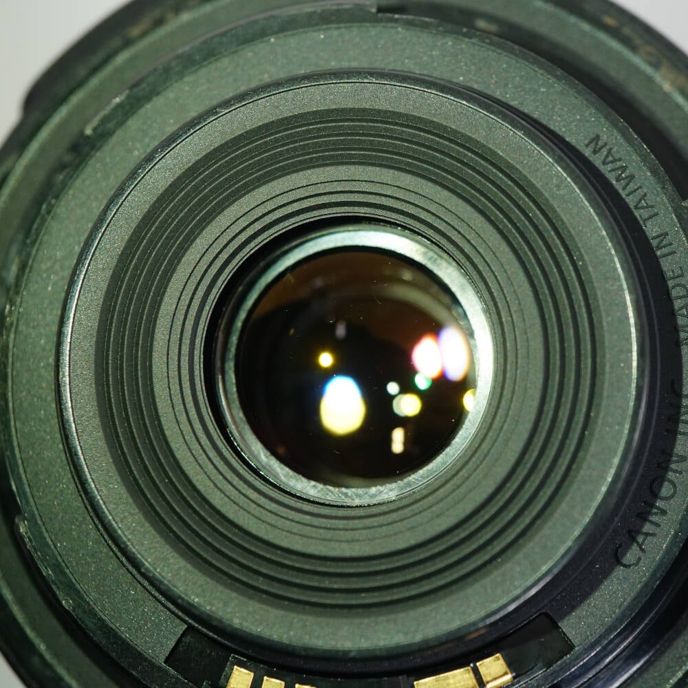 Canon EOS REBEL T6 (国内EOS Kiss X80同等）+ EF-S18-55mm F3.5-5.6