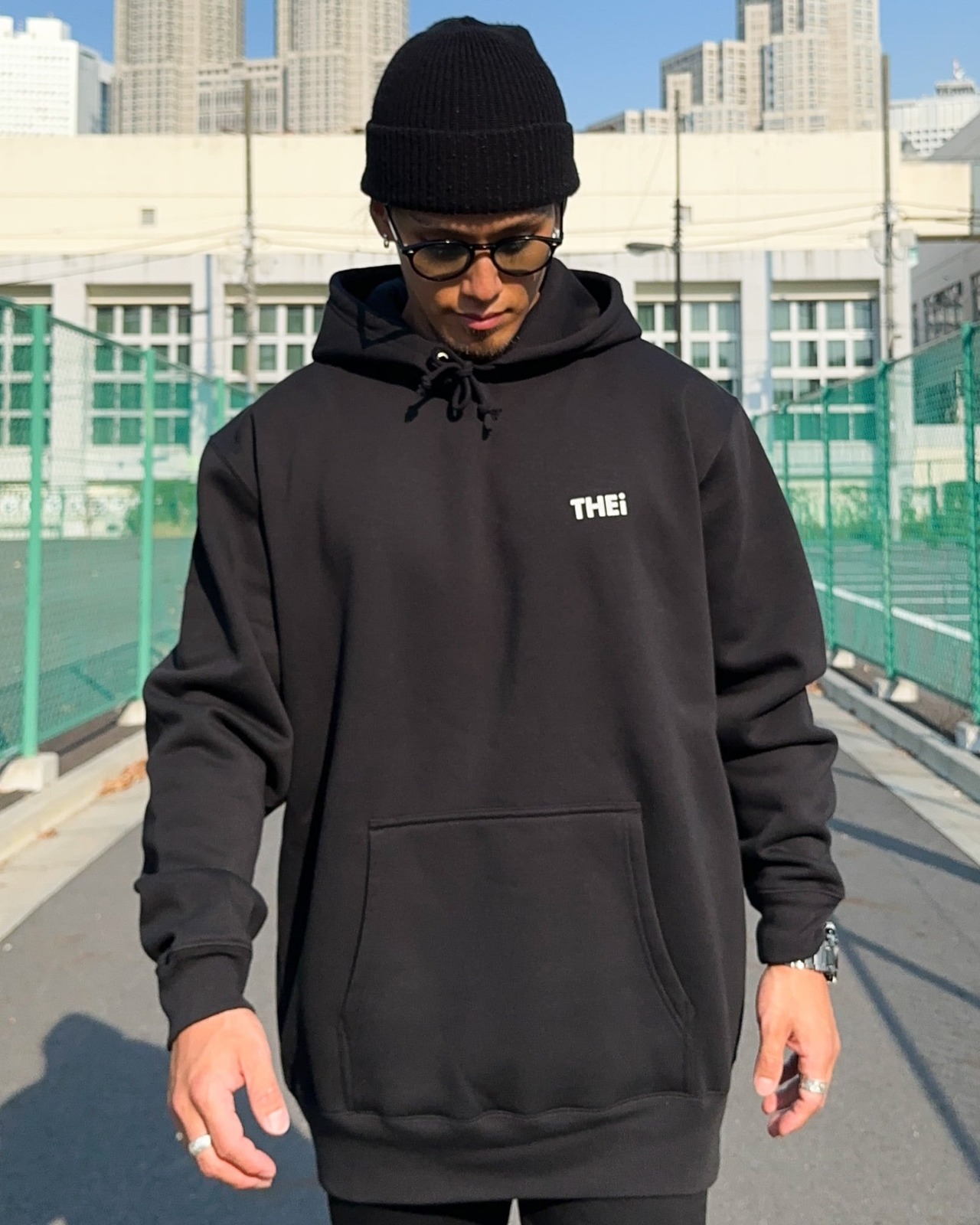 BASIC ONE POINT SWEAT HOODIE - BLACK